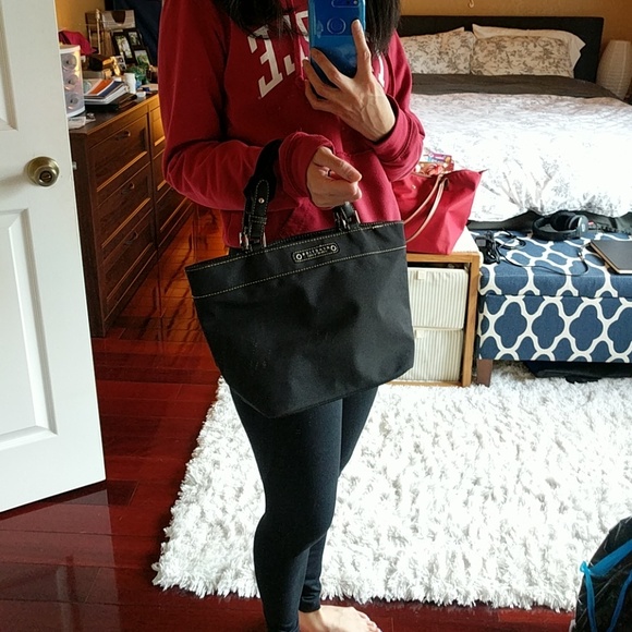 Kenneth Cole Reaction Black handbag - Picture 6 of 7